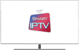 Smart IPTV logoet, vist på skærmen af et fladskærms-tv.
